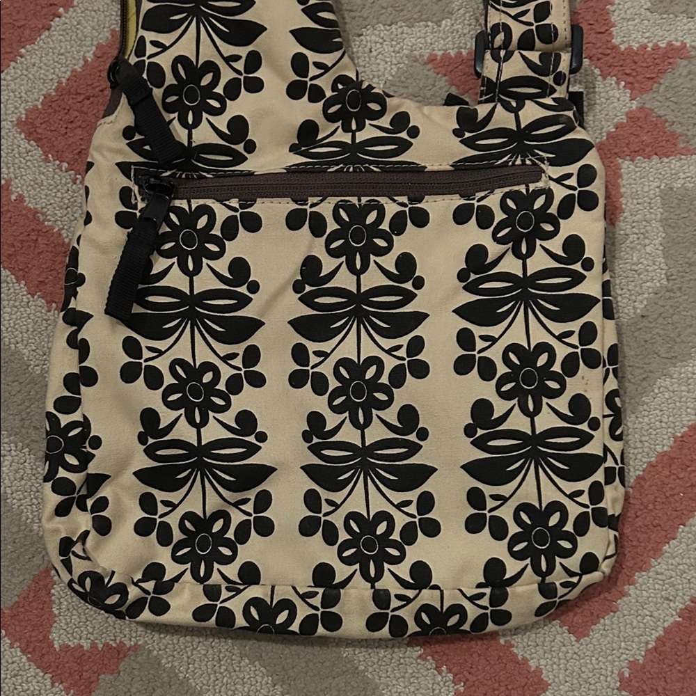Kavu Tan and Black Floral Crossbody Bag - Picture 3 of 4